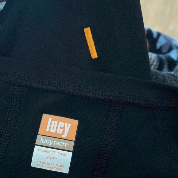 Lucy & Reflex X-Small Athletic Top Bundle - Picture 3 of 9